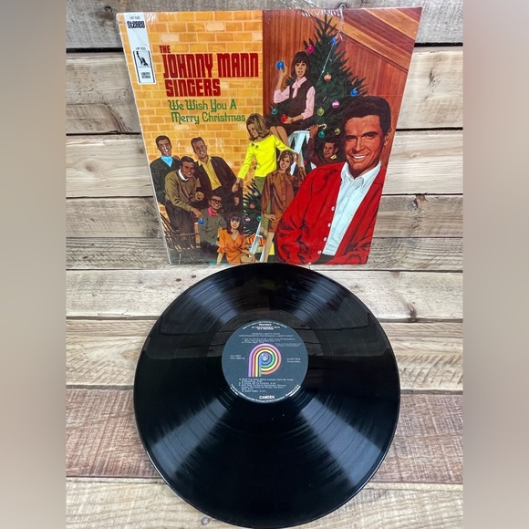 The Johnny Mann Singers We Wish You A Merry Christmas Album 1977 Holiday Record - Picture 1 of 8